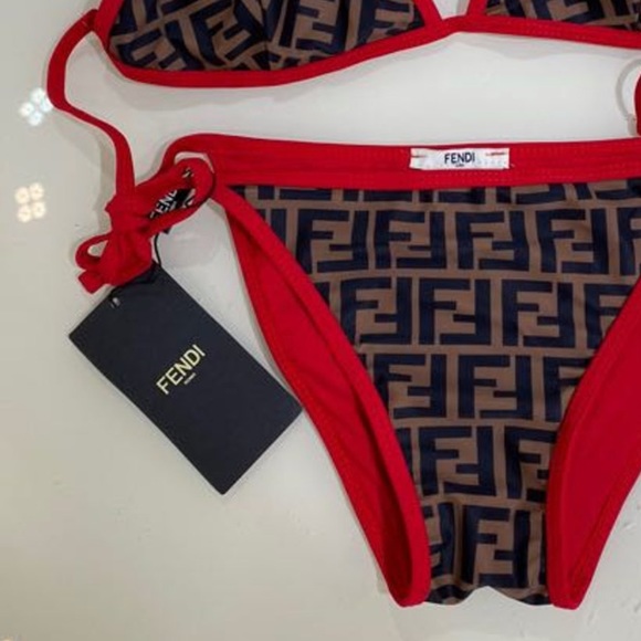 Fendi bikini - Picture 7 of 7